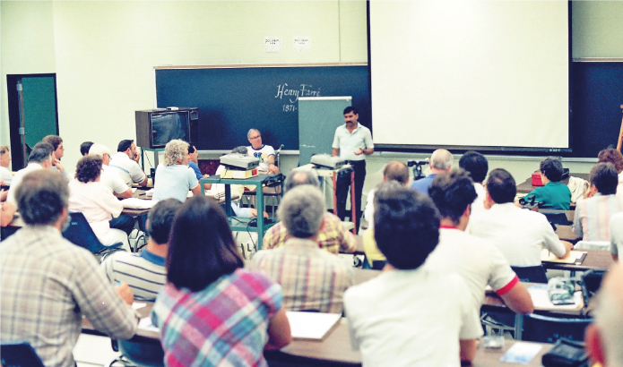 Artist HUSSAINI briefs the Aviation Artists participating in the Art Forum