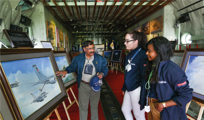The artist briefs the conducting staff of Air Tattoo