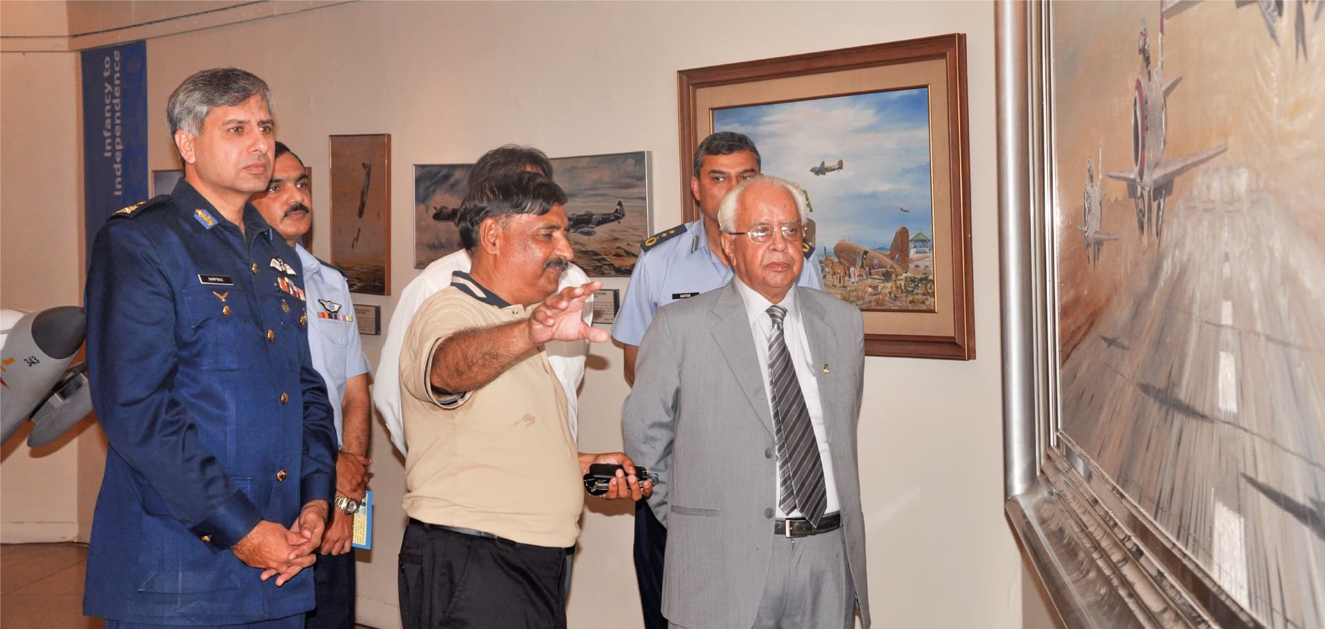 The closing ceremony of Hussaini's exhibition September 2013